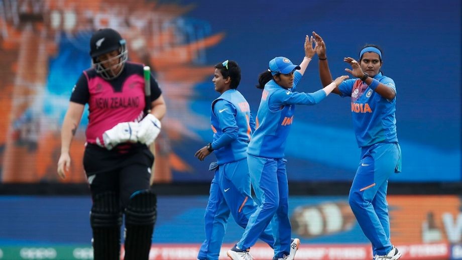 भारत महिला टी ट्वान्टी विश्वकपको सेमीफाइनलमा पुग्यो